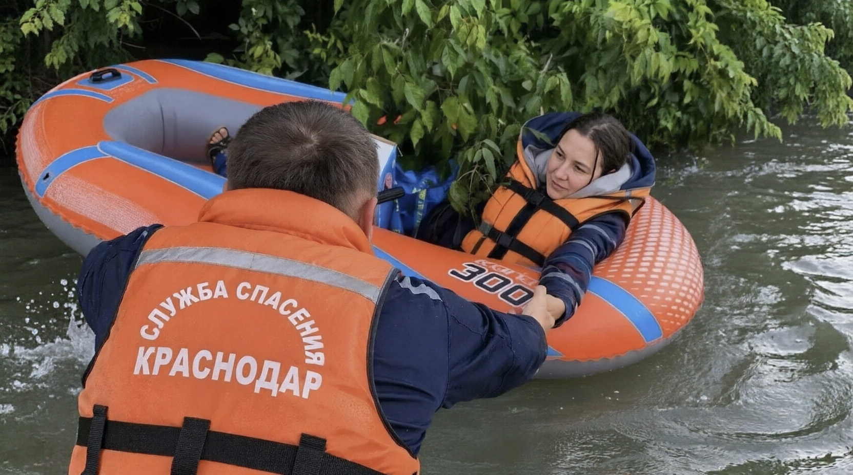 В Краснодаре усилили контроль за водоёмами из-за жаркой погоды