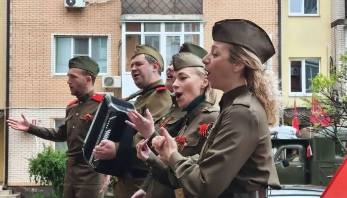 В Краснодаре начались концерты «фронтовых бригад»