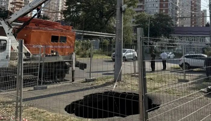 В Краснодаре ограничили движение на Кожевенной улице из-за ремонта коллектора