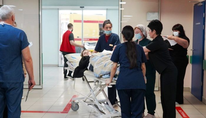 Учения по массовому поступлению пострадавших с политравмами провели в ККБ №1