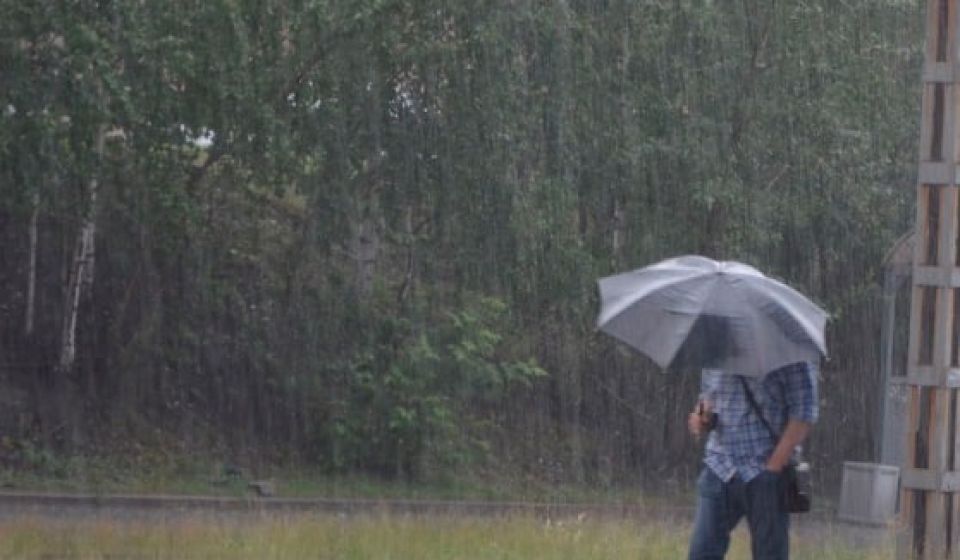 Гроза, ливни, град, шквалистый ветер и смерчи, — на Кубани объявлено штормовое предупреждение