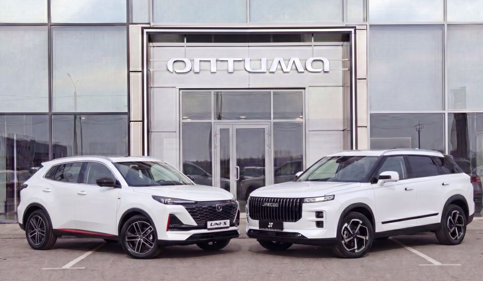 JAECOO J7 и Changan UNI-S: сравнение двух современных кроссоверов